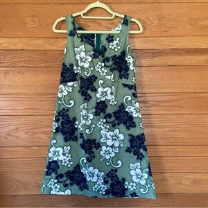 Hilo Hattie 90s vintage Hawaiian green floral sweetheart neckline mini dress